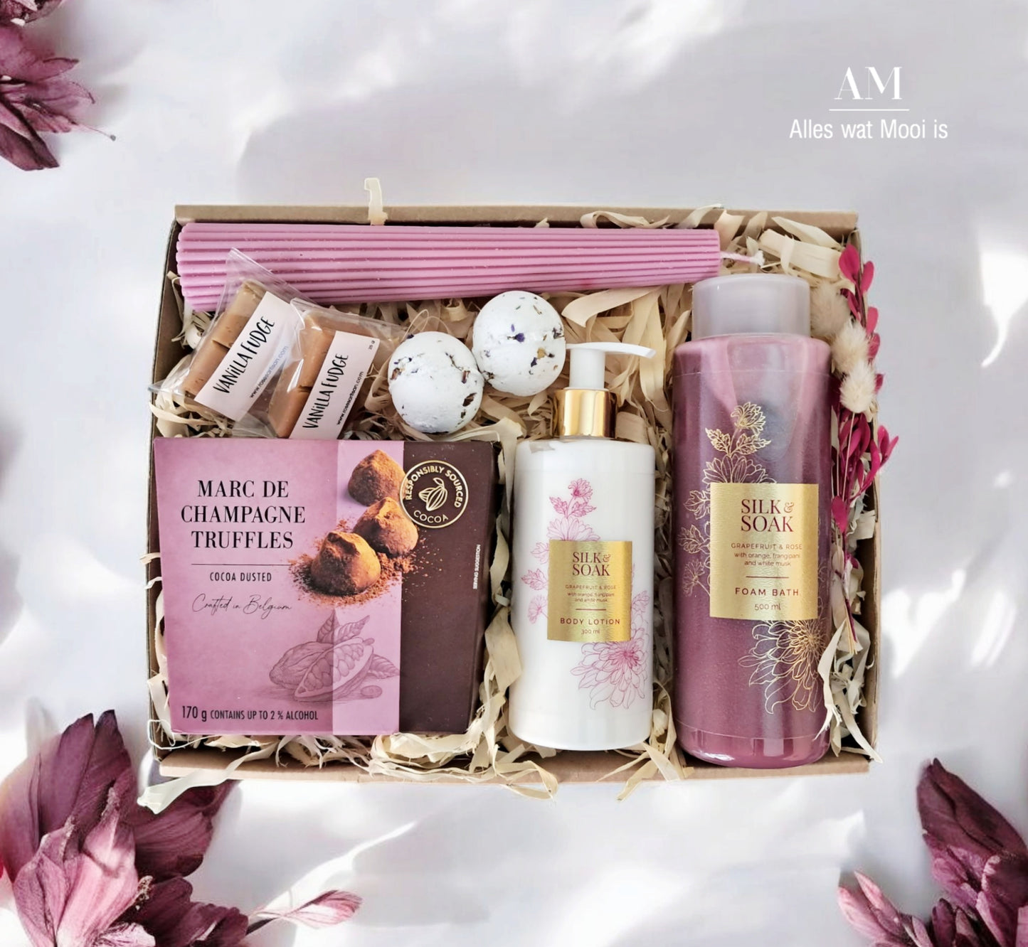 The SILK & SOAK Box