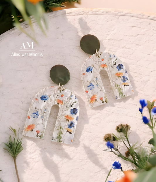 Acrylic Floral Earrings (Green)