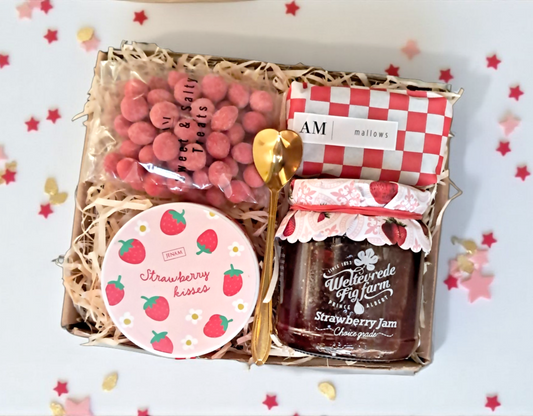 The STRAWBERRY KISSES Box