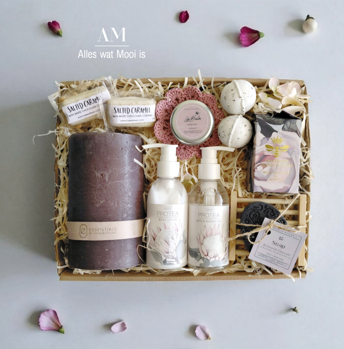 The PRETTY PROTEA Box