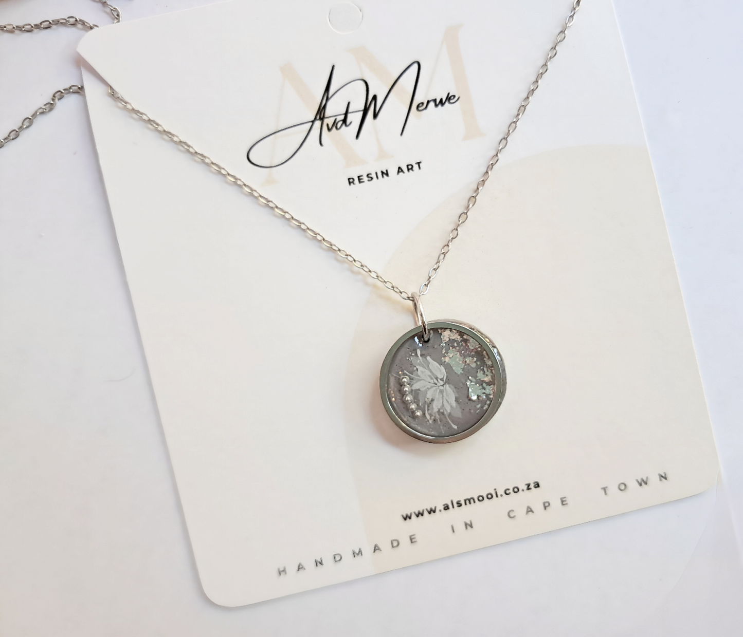 Silver Floral Sparkle Necklace